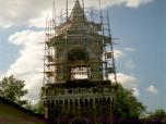 Июль 2003. Восточная башня-колокольня монастыря